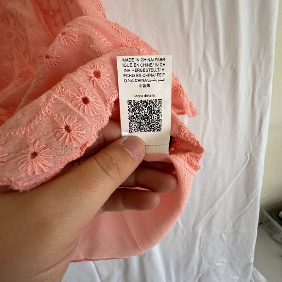 Sleeveless Peach Eyelet Lace Blouse with Scalloped Hem Top Size 0XL - Picture 4 of 5